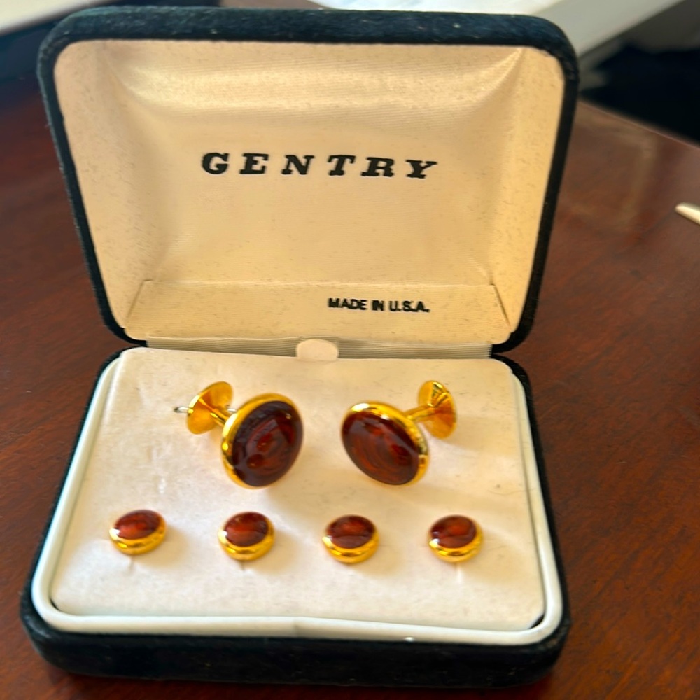 Cufflinks and buttons